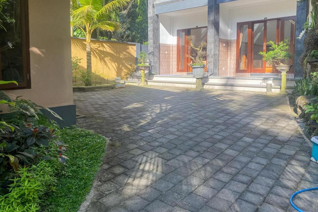 Puri Radent Ubud Redpartner تيغالالانغْ المظهر الخارجي الصورة
